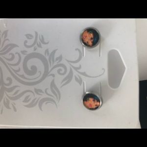 Princess Jasmine faux leather studs.